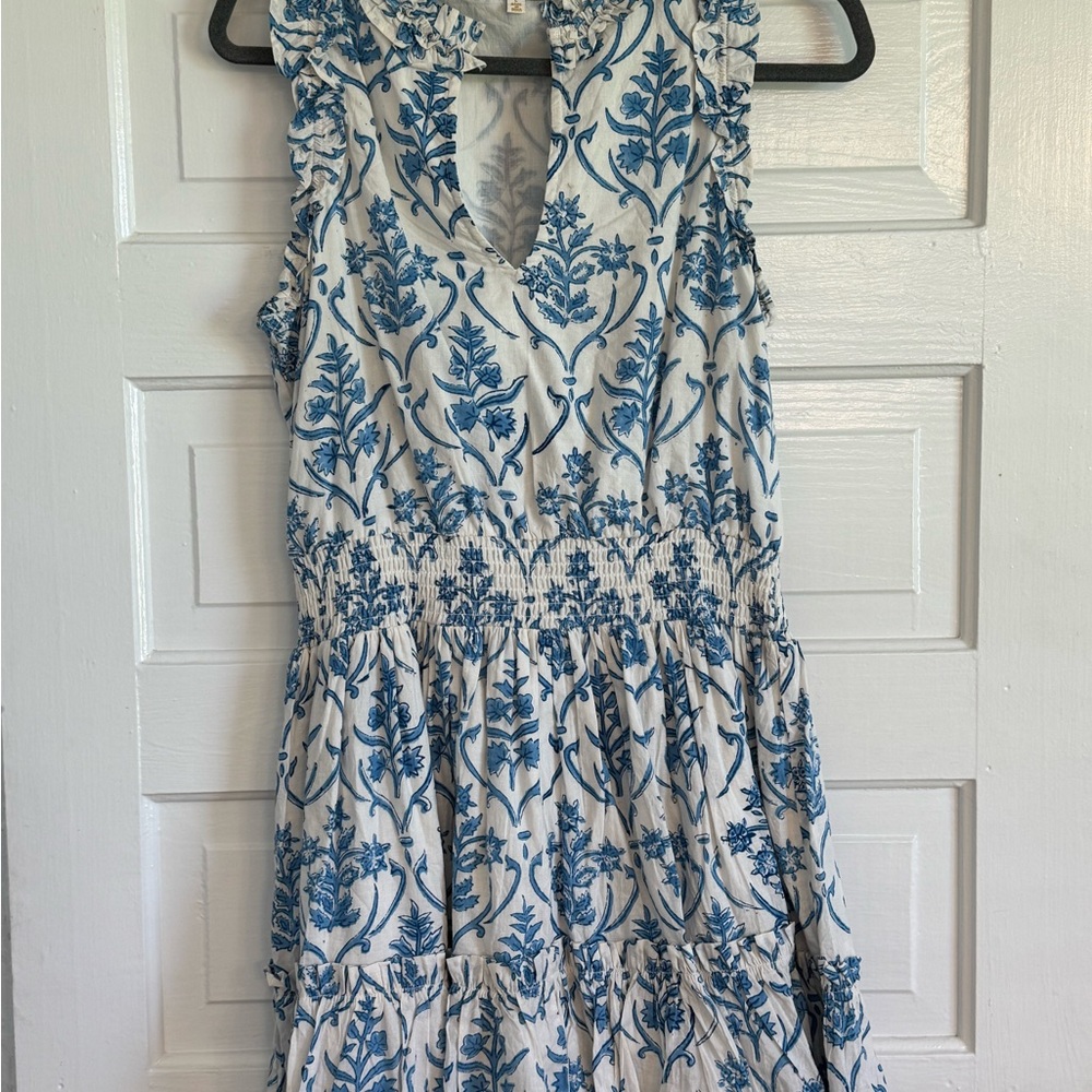 Elegant Blue Floral Midi Dress
